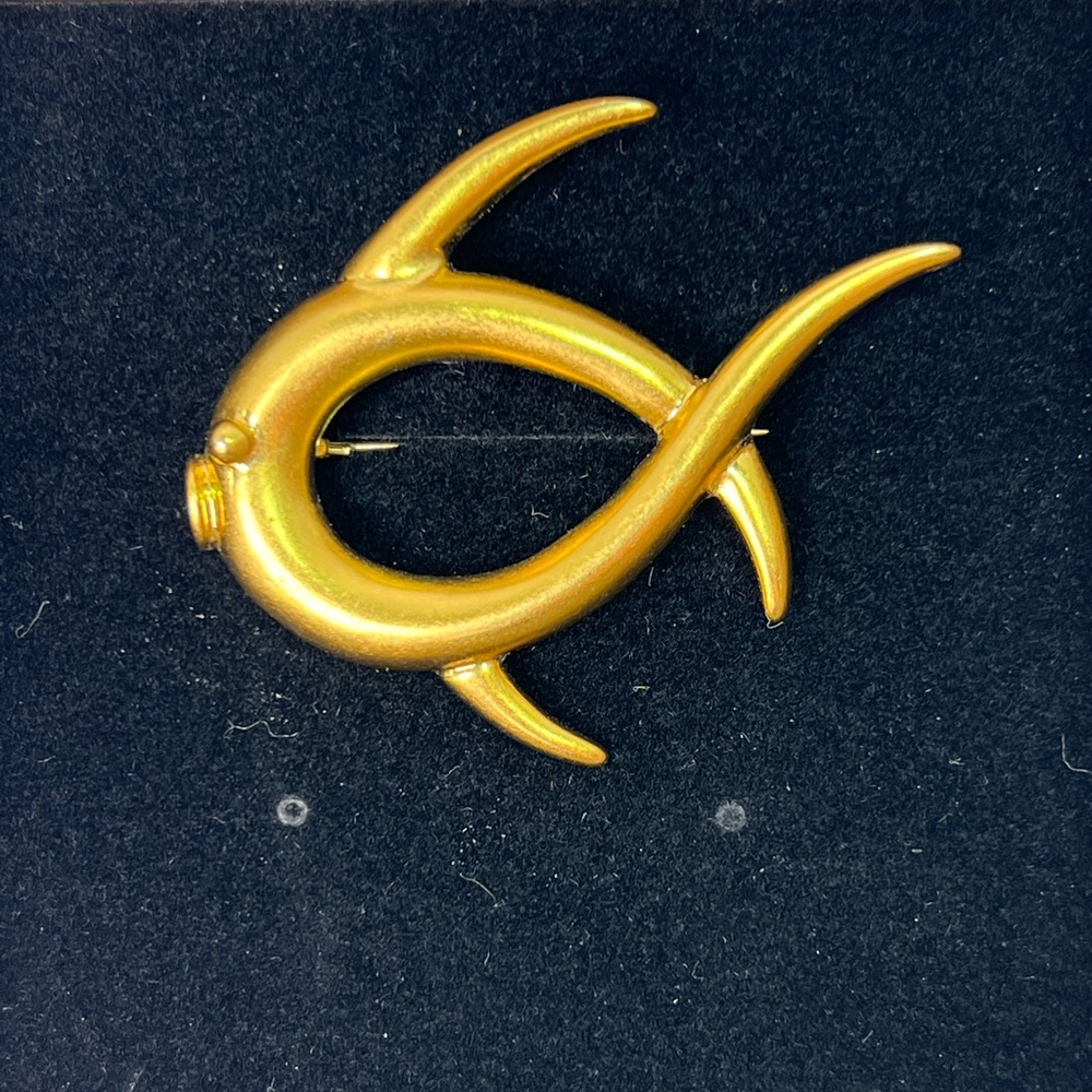 Gold Fish-Shaped Brooch Pin Vintage